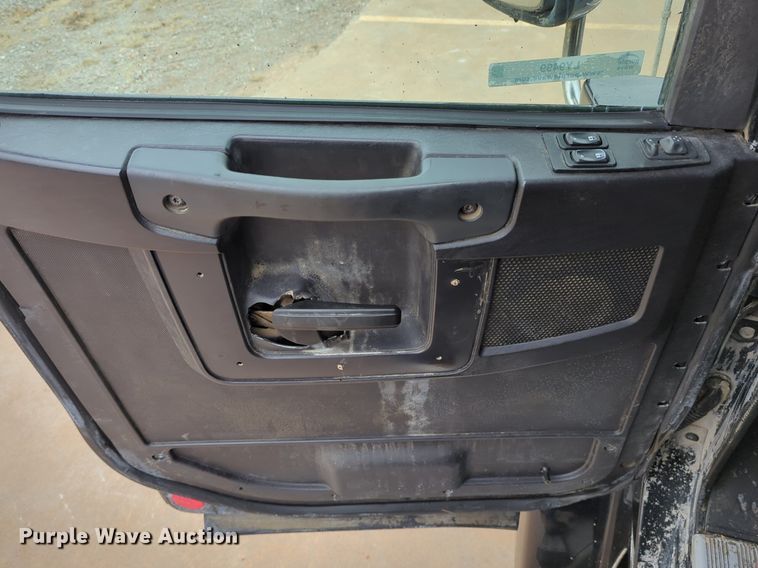 image for item LY9499 2016 Freightliner Coronado 122SD  semi truck