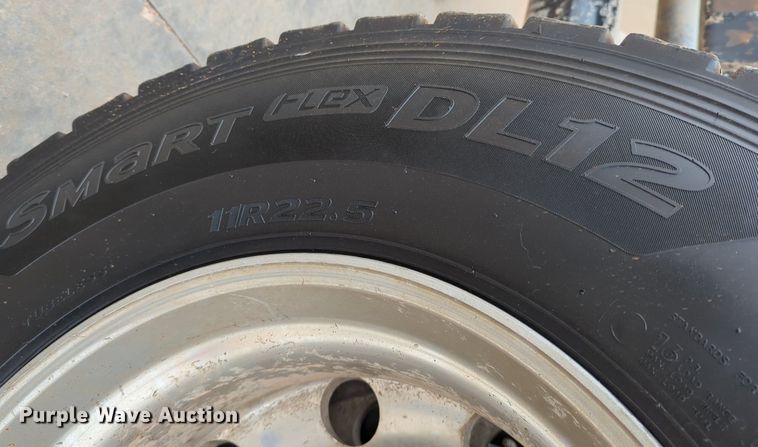 image for item LY9499 2016 Freightliner Coronado 122SD  semi truck