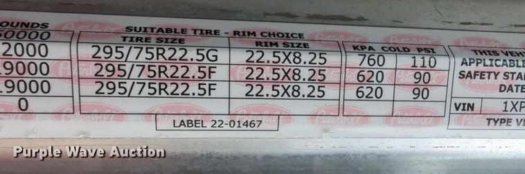 image for item LY9500 2013 Peterbilt 386  semi truck