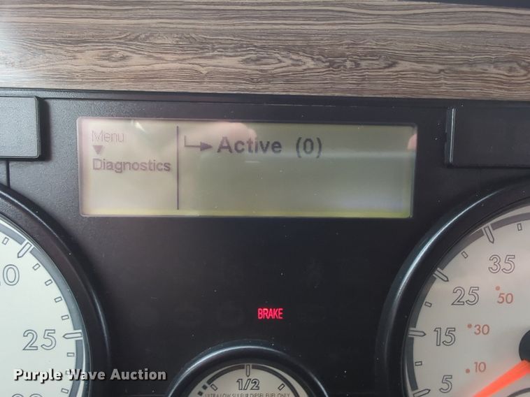 image for item LY9501 2016 Freightliner Coronado 122SD  semi truck