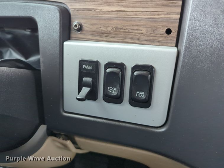 image for item LY9501 2016 Freightliner Coronado 122SD  semi truck