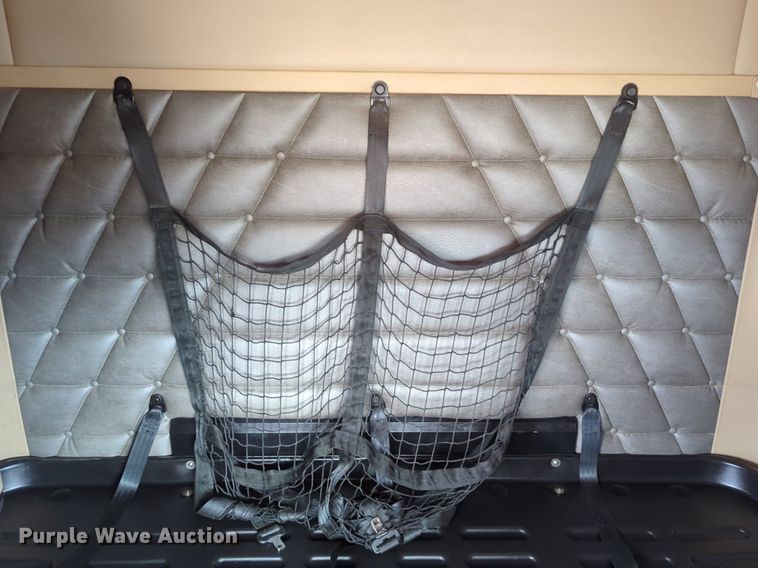 image for item LY9501 2016 Freightliner Coronado 122SD  semi truck