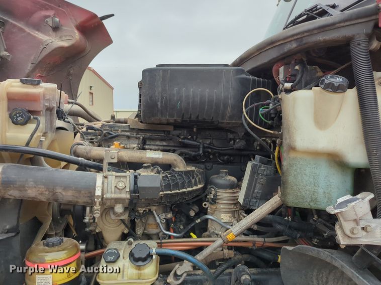 image for item LY9501 2016 Freightliner Coronado 122SD  semi truck