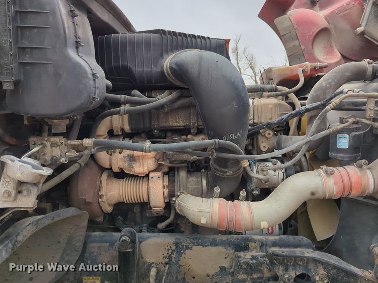 image for item LY9501 2016 Freightliner Coronado 122SD  semi truck