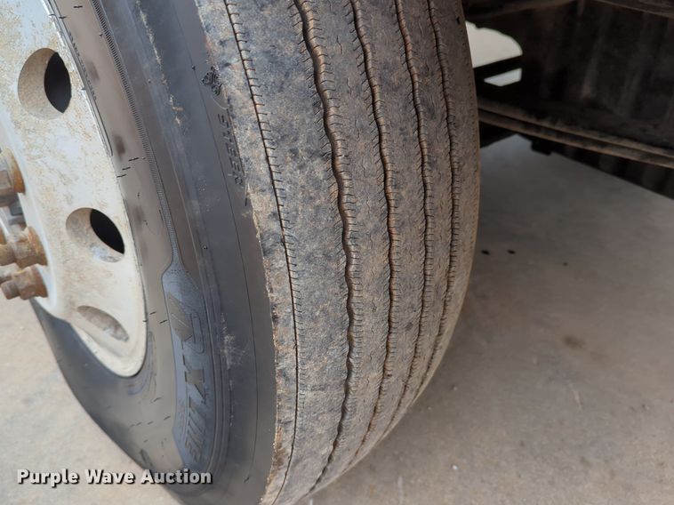 image for item LY9501 2016 Freightliner Coronado 122SD  semi truck