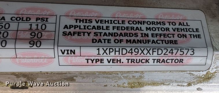 image for item LY9502 2015 Peterbilt 386  semi truck
