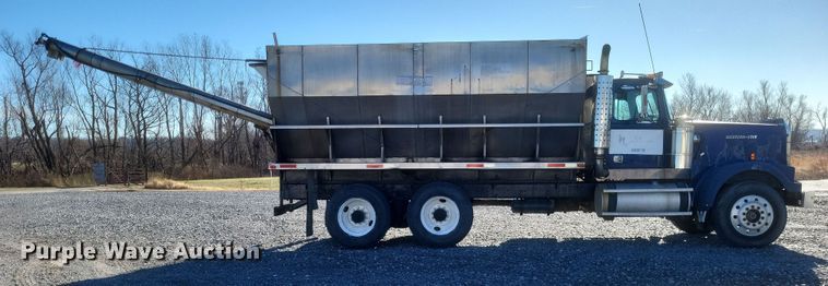 image for item MI9866 1998 Western Star 4964F  fertilizer delivery truck