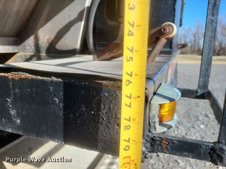 image for item MI9866 1998 Western Star 4964F  fertilizer delivery truck