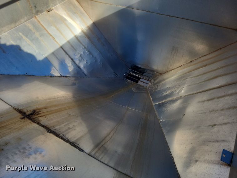 image for item MI9866 1998 Western Star 4964F  fertilizer delivery truck