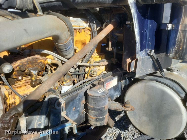 image for item MI9866 1998 Western Star 4964F  fertilizer delivery truck