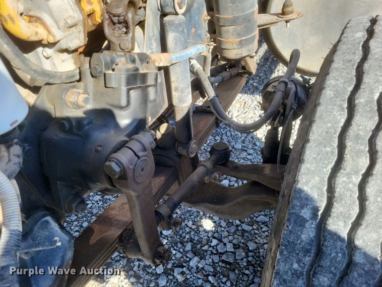 image for item MI9866 1998 Western Star 4964F  fertilizer delivery truck