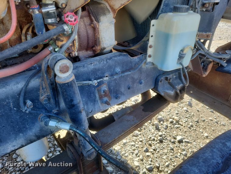 image for item MI9866 1998 Western Star 4964F  fertilizer delivery truck