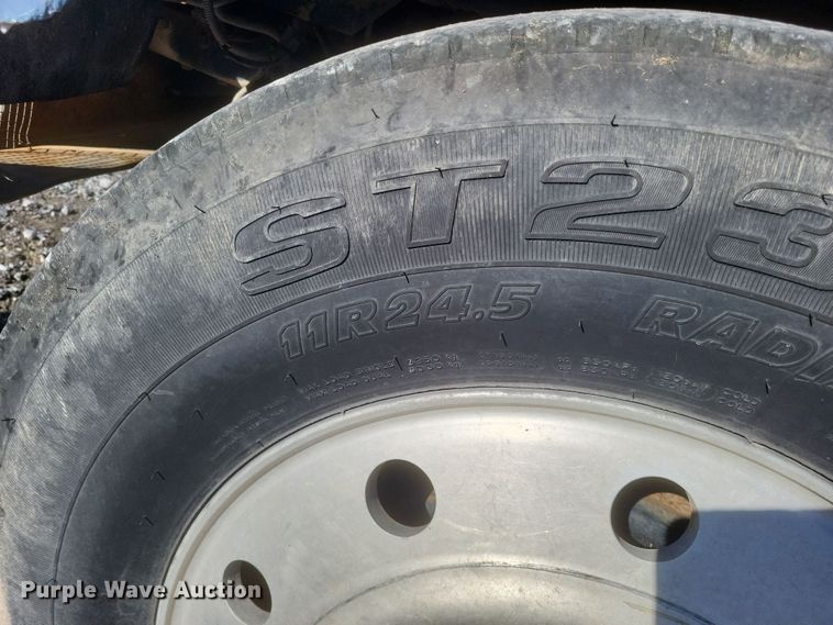 image for item MI9866 1998 Western Star 4964F  fertilizer delivery truck