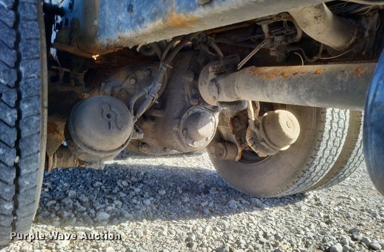 image for item MI9866 1998 Western Star 4964F  fertilizer delivery truck