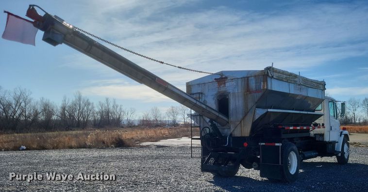 image for item MI9867 1995 Freightliner FL70  fertilizer delivery truck