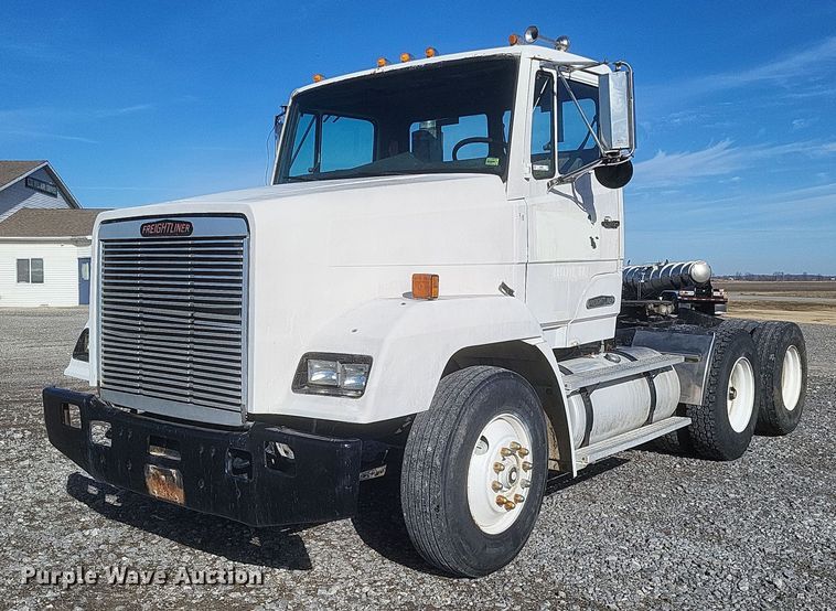 image for item MI9868 1989 Freightliner  semi truck