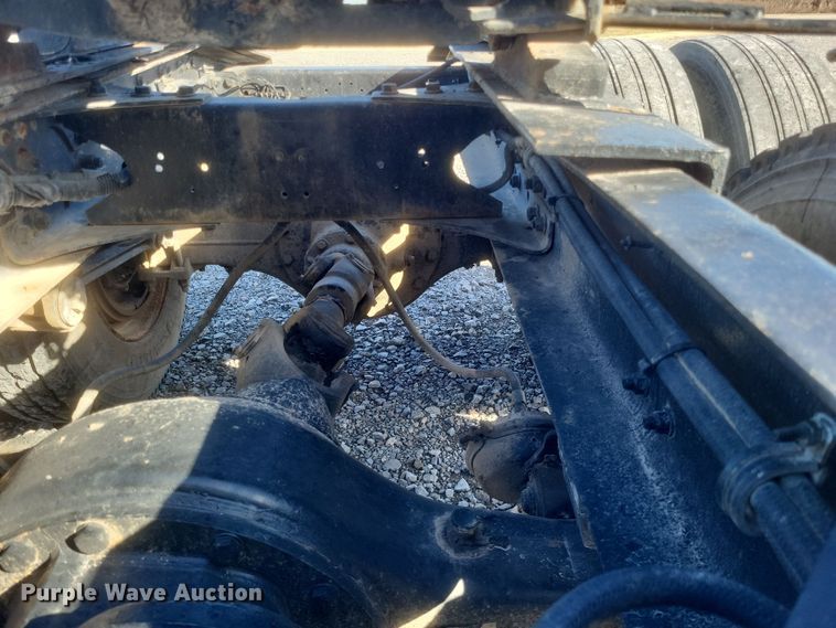 image for item MI9868 1989 Freightliner  semi truck