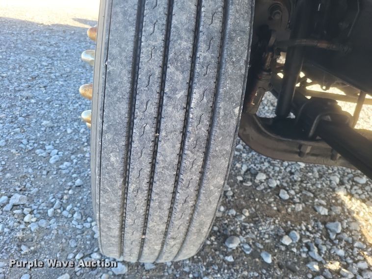 image for item MI9868 1989 Freightliner  semi truck