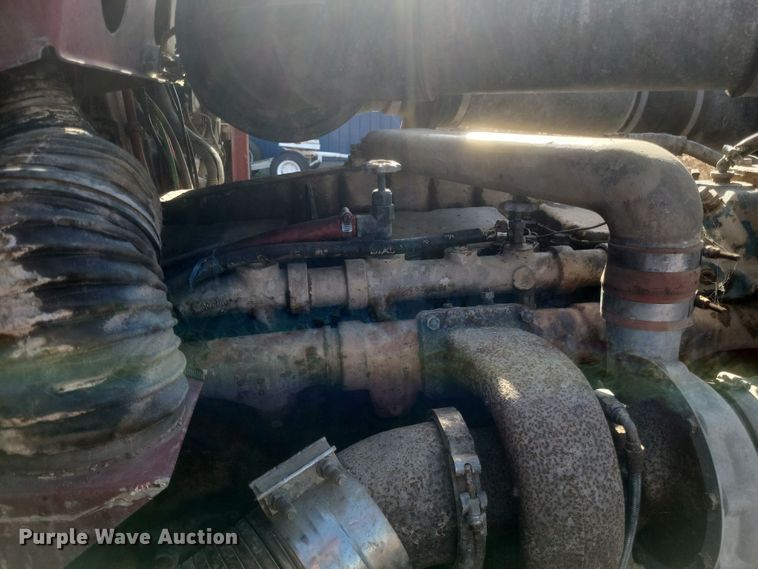 image for item MI9869 1987 Freightliner Conventional  truck cab and chassis