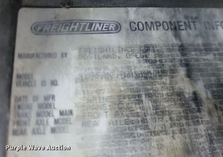 image for item MI9869 1987 Freightliner Conventional  truck cab and chassis