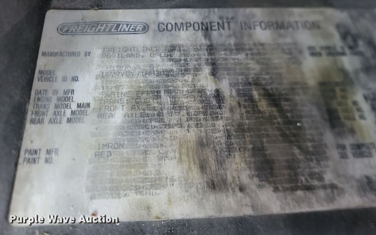 image for item MI9869 1987 Freightliner Conventional  truck cab and chassis