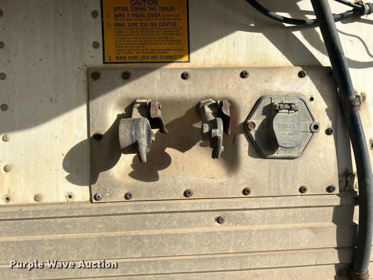 image for item NB9295 1993 Utility Trailer MFG VS2RX  refrigerated van trailer