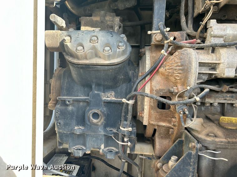 image for item NB9295 1993 Utility Trailer MFG VS2RX  refrigerated van trailer