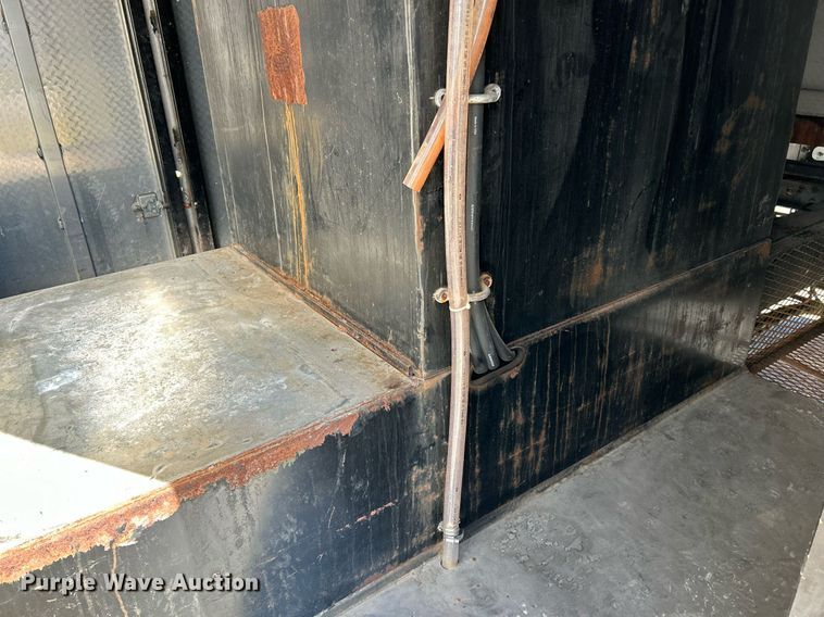 image for item NE9639 2008 Ford F650 Super Duty XLT  flatbed truck