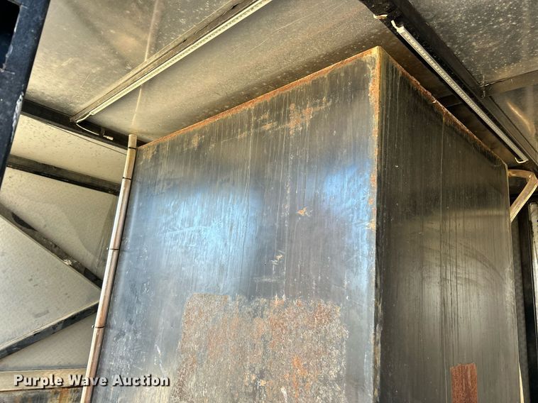 image for item NE9639 2008 Ford F650 Super Duty XLT  flatbed truck