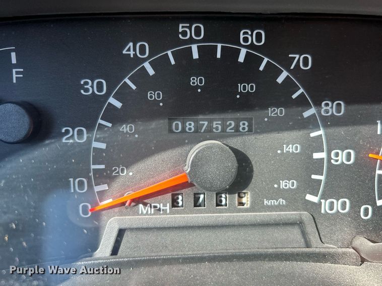 image for item NE9639 2008 Ford F650 Super Duty XLT  flatbed truck