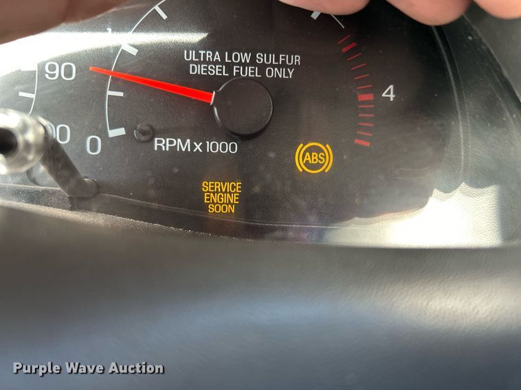 image for item NE9639 2008 Ford F650 Super Duty XLT  flatbed truck