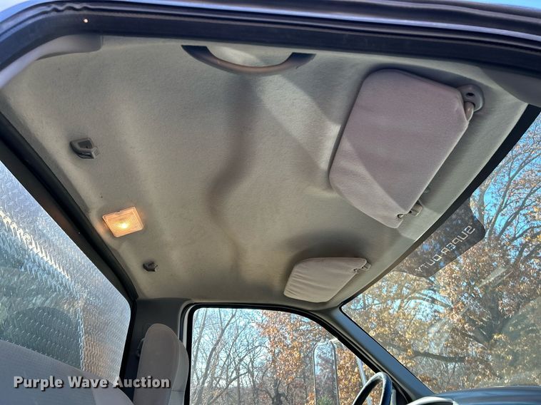 image for item NE9639 2008 Ford F650 Super Duty XLT  flatbed truck