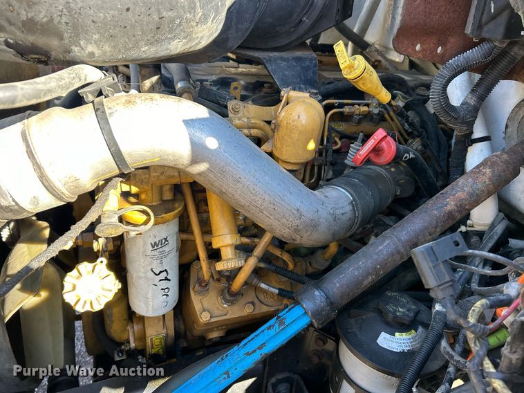 image for item NE9639 2008 Ford F650 Super Duty XLT  flatbed truck