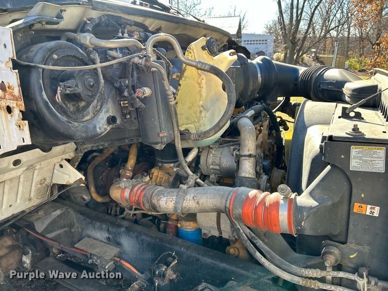 image for item NE9639 2008 Ford F650 Super Duty XLT  flatbed truck