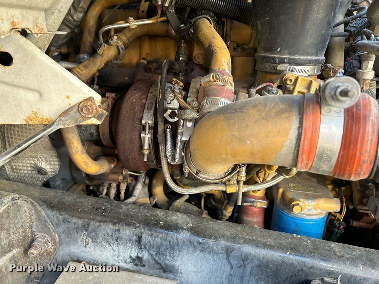 image for item NE9639 2008 Ford F650 Super Duty XLT  flatbed truck