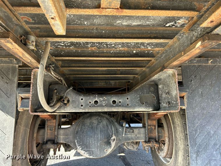 image for item NE9639 2008 Ford F650 Super Duty XLT  flatbed truck