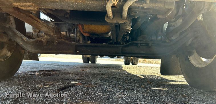 image for item NE9639 2008 Ford F650 Super Duty XLT  flatbed truck