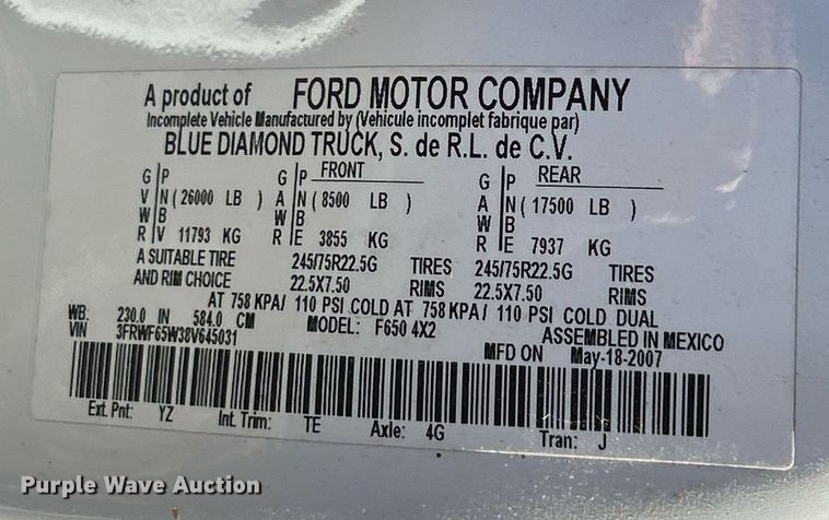 image for item NE9639 2008 Ford F650 Super Duty XLT  flatbed truck