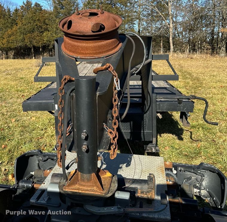 image for item NM9197 2014 Texas Pride  equipment trailer