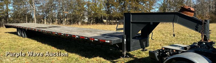 image for item NM9197 2014 Texas Pride  equipment trailer