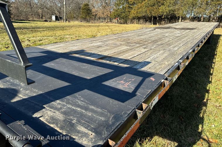 image for item NM9197 2014 Texas Pride  equipment trailer