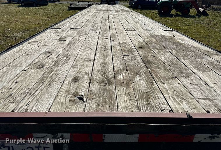 image for item NM9197 2014 Texas Pride  equipment trailer