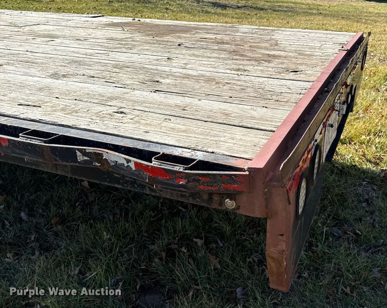 image for item NM9197 2014 Texas Pride  equipment trailer