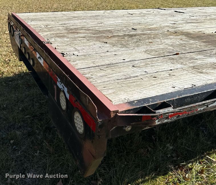 image for item NM9197 2014 Texas Pride  equipment trailer