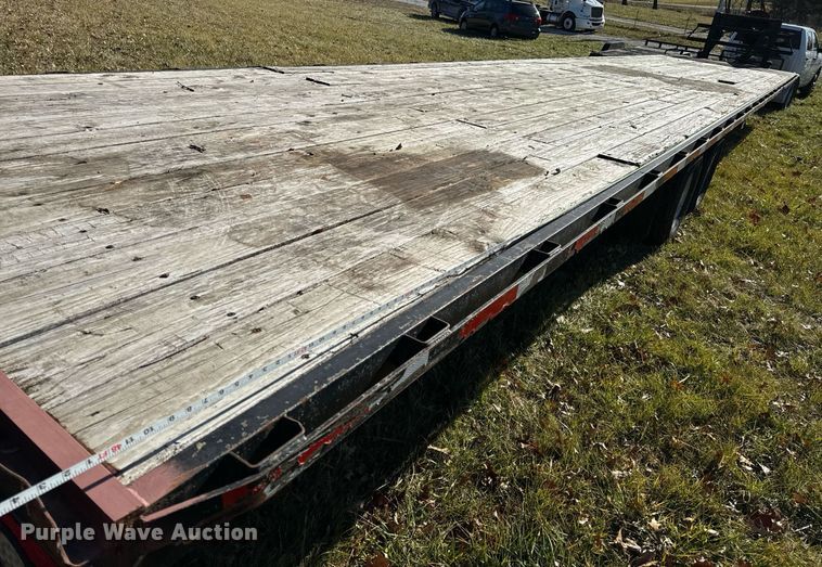 image for item NM9197 2014 Texas Pride  equipment trailer