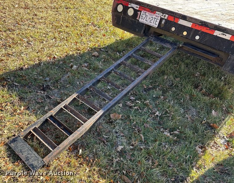 image for item NM9197 2014 Texas Pride  equipment trailer