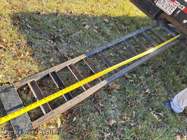 image for item NM9197 2014 Texas Pride  equipment trailer