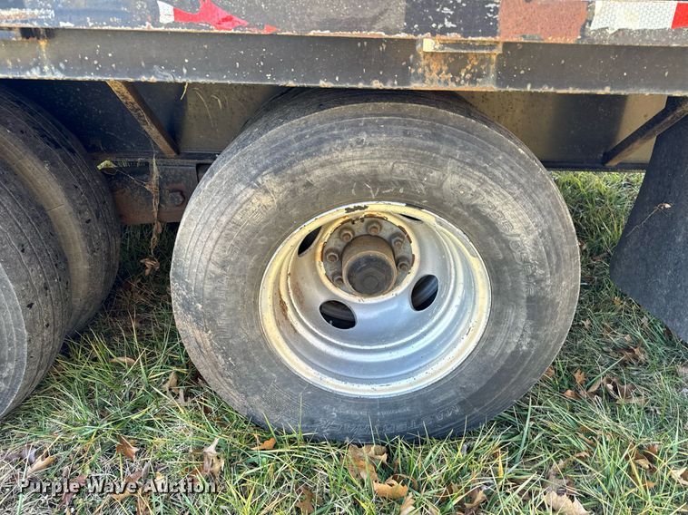 image for item NM9197 2014 Texas Pride  equipment trailer