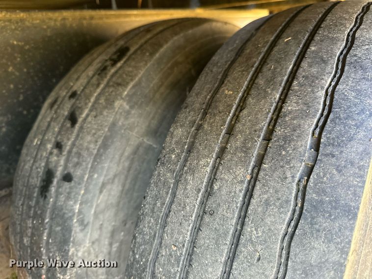 image for item NM9197 2014 Texas Pride  equipment trailer