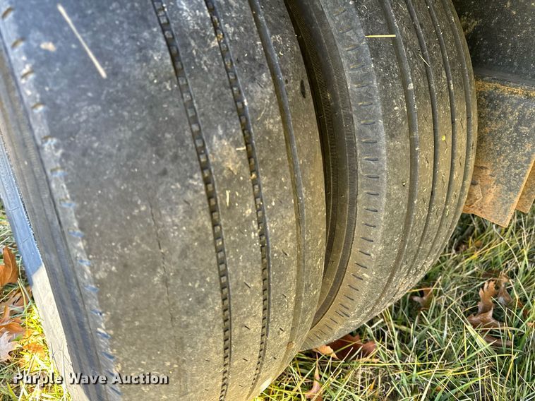 image for item NM9197 2014 Texas Pride  equipment trailer